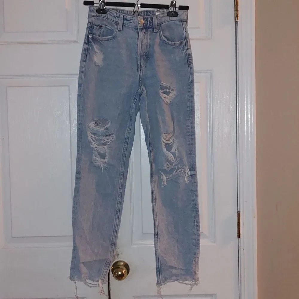 Denim & Denim light washed boyfriend low waist distress jeans Sz 2